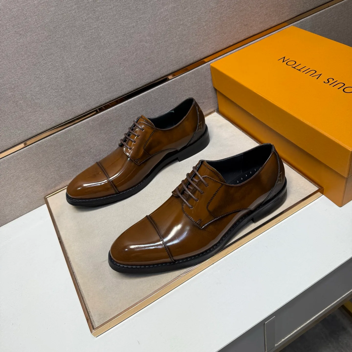Men's men's shoes 💰pp500 [LV～] Men's casual formal leather shoes 2025z cabinet sales simultaneously 🔶Size: 38-44 #️⃣ 🔷2 colors🔜The upper is made of cowhide stitching ➕Cowhide lining, comfortable and breathable, sole: original comfortable and wear-resistant outsole, ⚠️real thing📱photographed🎬real thing is better📢📢📢